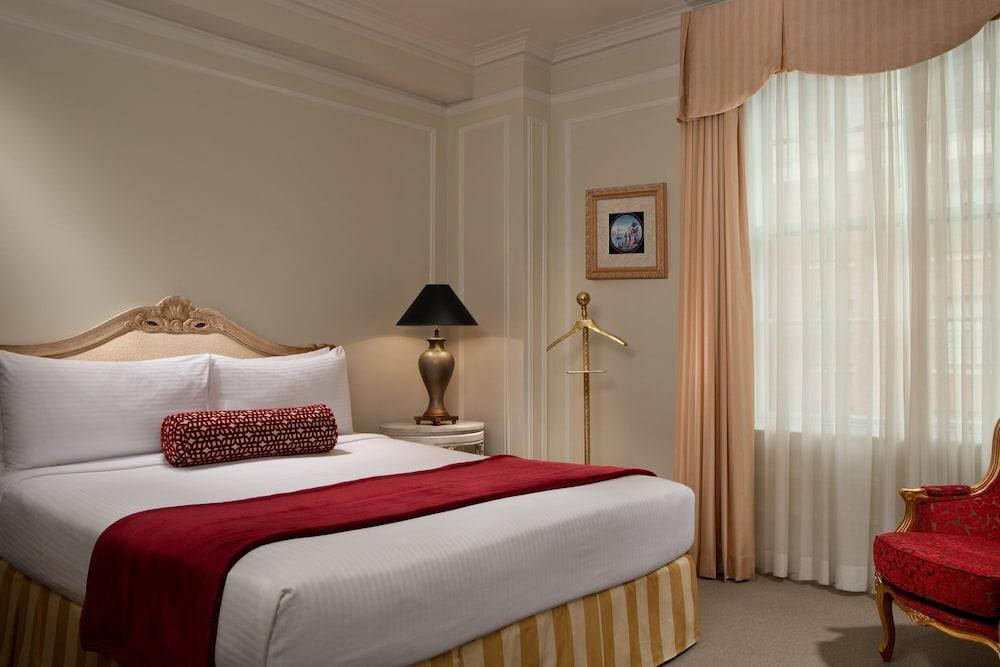 The Biltmore Angeles Hotel 4*