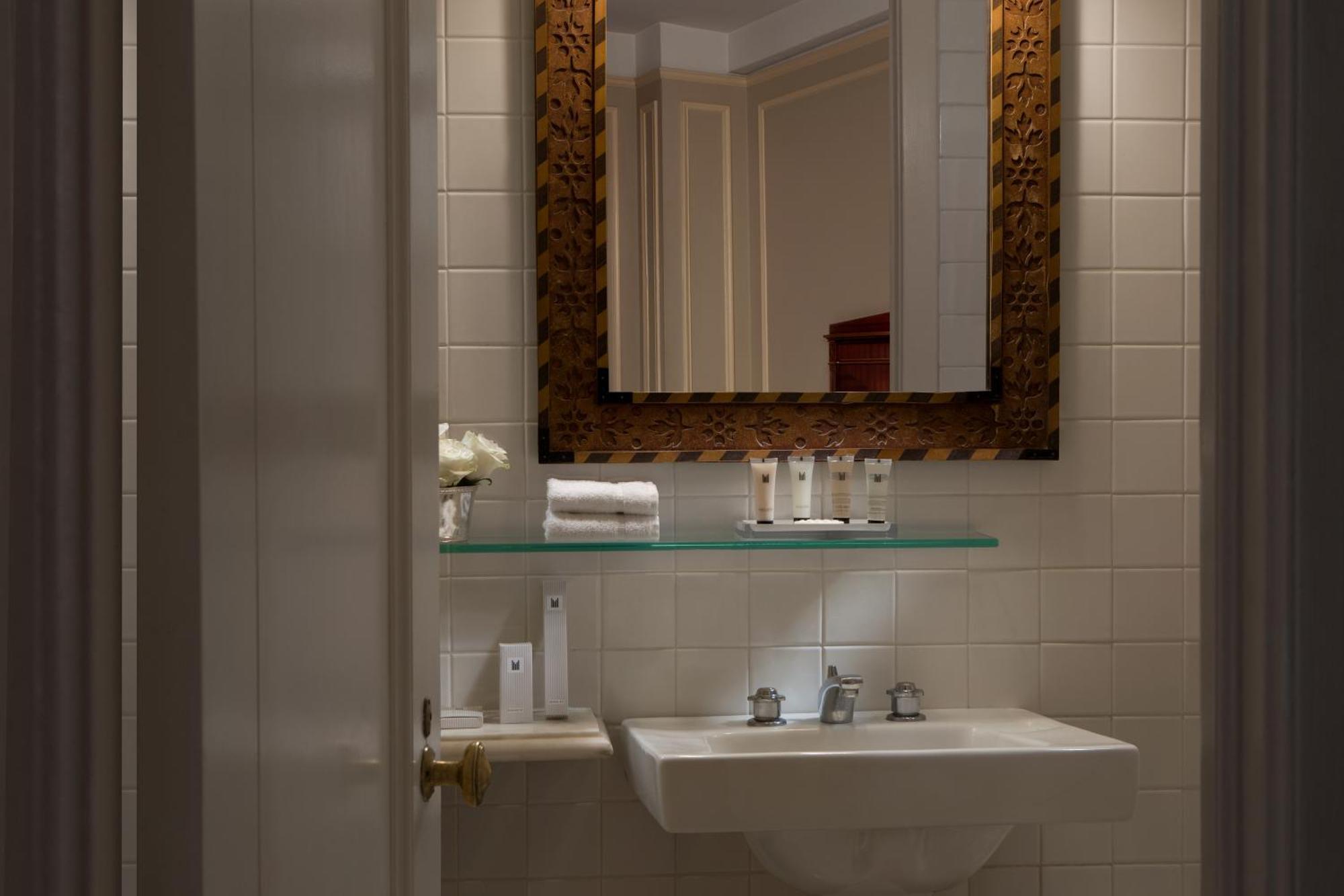 Hotel The Biltmore Angeles 4*